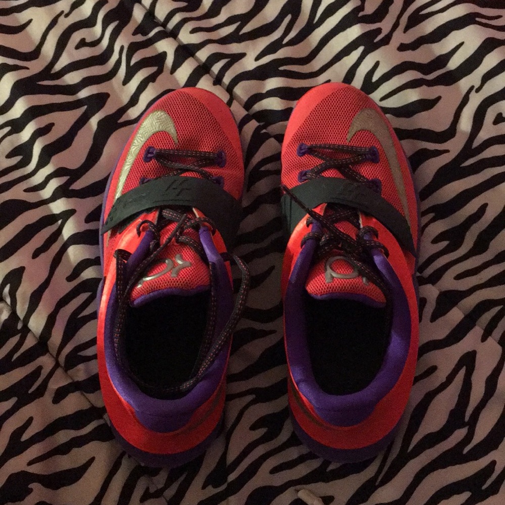 GIRLS KD VII